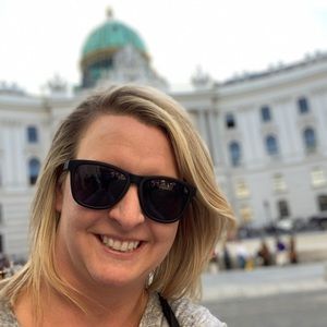 Meet your Posher, Christina